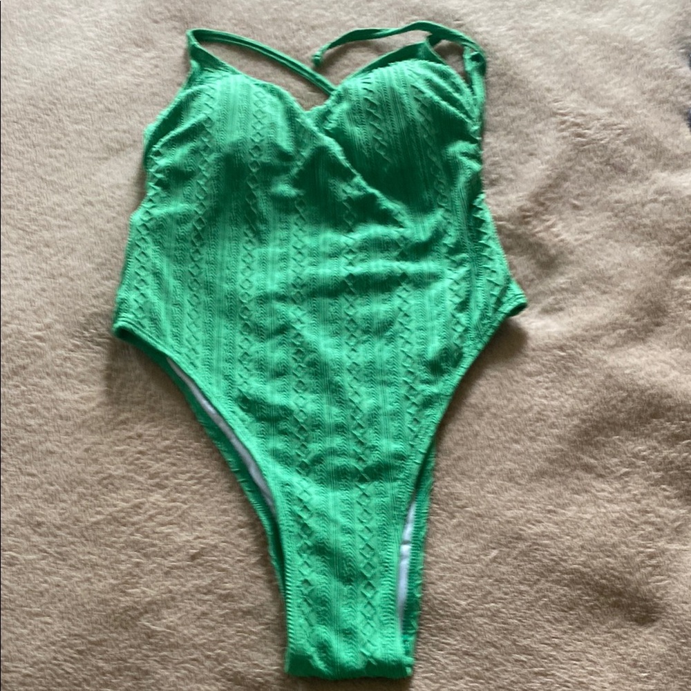 Cupshe Vibrant Green Textured Swimsuit